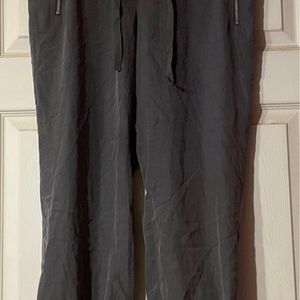 armani exhange cool capri pants